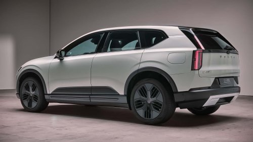Volvo EX60 2026: hasta 680 CV y 810 km de autonomía