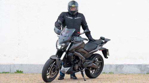 Bajaj Dominar 400 2026, cuando el presupuesto es la clave para tu próxima montura