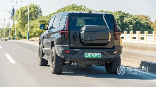 Jeep, Jeep revient en Chine : style Stellantis, mécanique Dongfeng