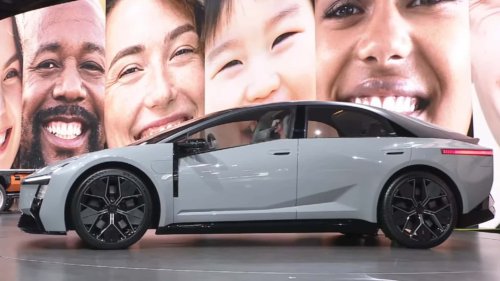 Toyota Corolla Menjadi Mobil Listrik dalam Desain Konsep Ini