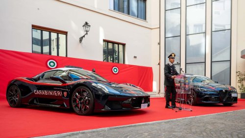 El Maserati MCPURA se transforma en un coche patrulla alucinante