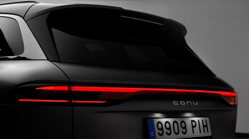 El EBRO s900 llega a España, desde 38.990 € (con descuento): PHEV 4x4 y con 425 CV