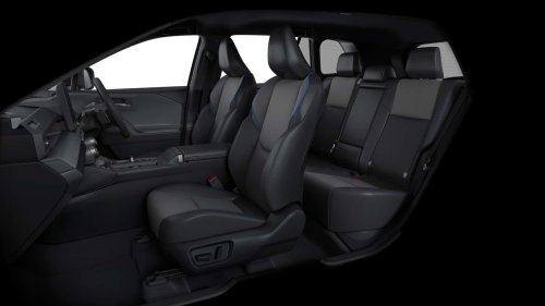Toyota, Le nouveau Toyota RAV4 PHEV fait ses débuts au Japon, aussi en GR SPORT