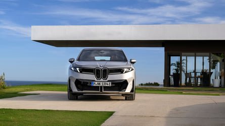 Le BMW iX3 est la Voiture mondiale de l'année 2026