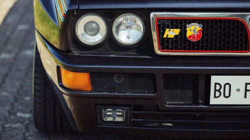 La Lancia Delta HF Integrale d'un célèbre chanteur italien est à vendre