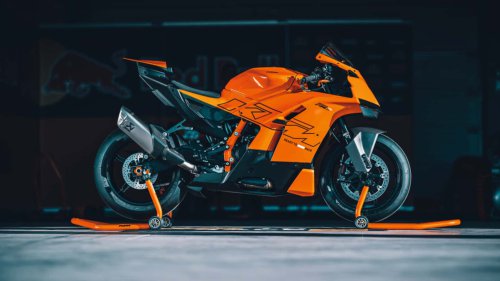 La nueva superbike de KTM ya está aquí y tiene la aprobación de Pedrosa