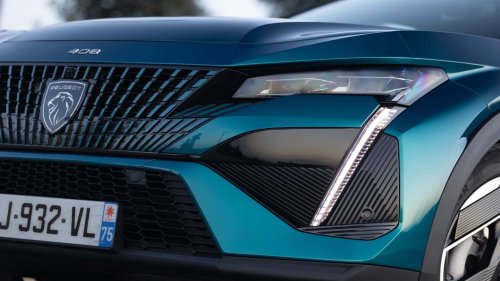 Peugeot, Lanzamiento: Peugeot 408 (2025)