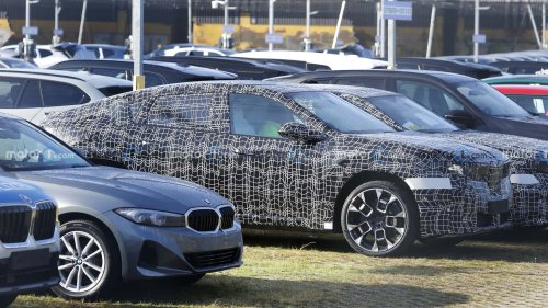 BMW, BMW iX4 (2026) erstmals als Erlkönig erwischt