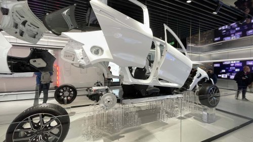 Híbrido 5.0, IA, recarga de 1.000 kW: ¿qué le ha dicho Stella Li a Europa?