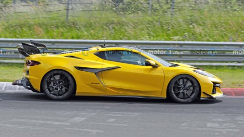 Corvette 'Zora' dalam Kamuflase Terlihat seperti ZR1