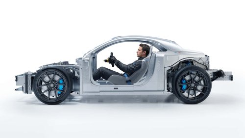 La nouvelle Alpine A110 devrait aussi arriver en version thermique