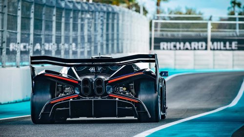 Bugatti, Bugatti Bolide, The Bugatti Bolide Takes On Miami's F1 Track