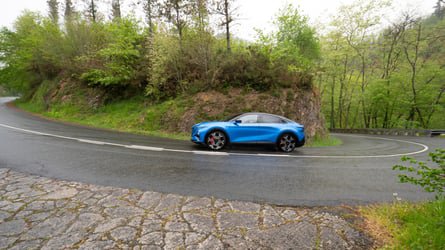 Alpine A390 GT 2026, al volante del nuevo puntal tecnológico de la firma francesa