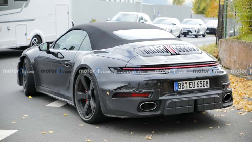 Porsche 911 Turbo Touring Cabrio (2026) als Erlkönig erwischt