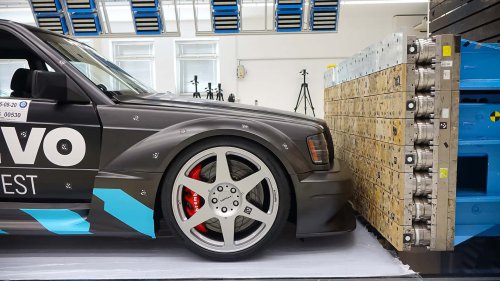 Der HWA EVO: Crashtest bestanden, Legende lebt!