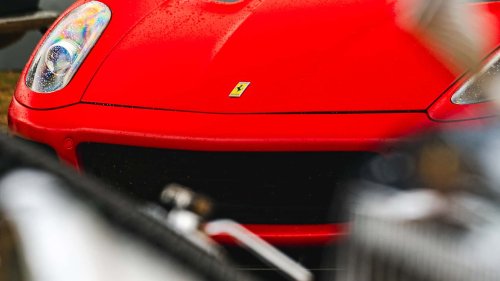 Ferrari, Cette entreprise a créé une Ferrari 599XX de course homologuée pour la route
