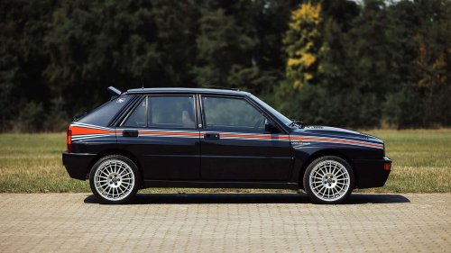 La Lancia Delta HF Integrale d'un célèbre chanteur italien est à vendre