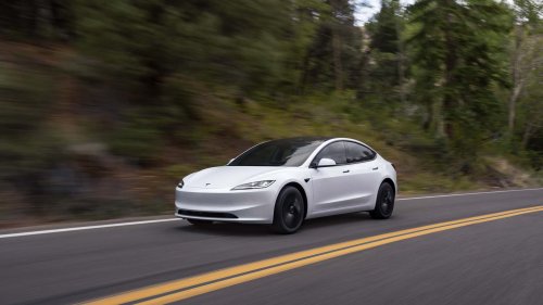 ¡Sorpresa! Tesla también desvela el Model 3 Standard 2026