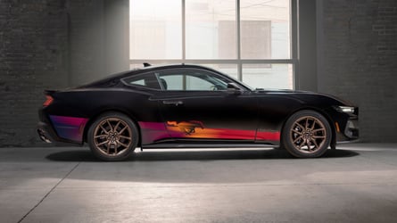 Ford, Ford Mustang, El Ford Mustang EcoBoost recibe un paquete de mejoras retro con llantas de bronce