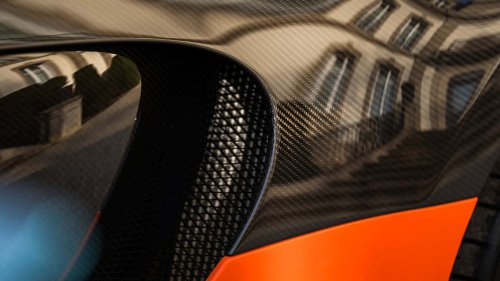 Comment restaure-t-on une Bugatti Veyron ?