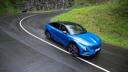 Alpine A390 GT 2026, al volante del nuevo puntal tecnológico de la firma francesa