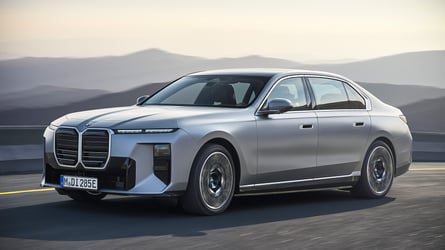 BMW Serie 7 2026: un facelift muy trabajado en la berlina alemana