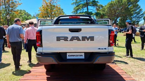 Las diferencias entre la Ram Dakota y la Fiat Titano