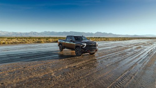 Chevrolet Celebrates America's Birthday With Special Stars and Stripes Graphics