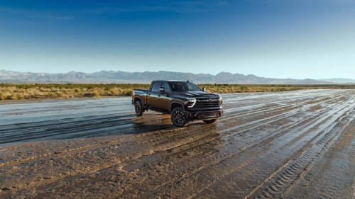 Chevrolet Celebrates America's Birthday With Special Stars and Stripes Graphics