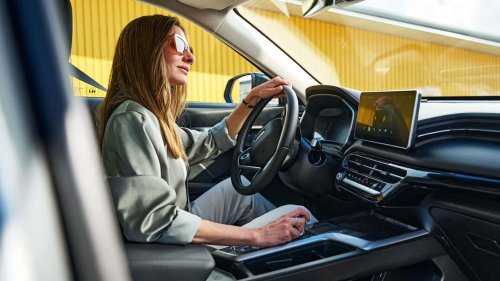 Audi, Gasolina e híbrido y con aires de Audi: el SUV chino que temen Omoda y JAECOO