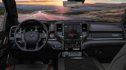 Ram, Voici le nouveau Ram 1500 SRT TRX de 777 chevaux. Le "Rex" est de retour !
