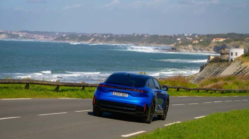 Alpine A390 GT 2026, al volante del nuevo puntal tecnológico de la firma francesa