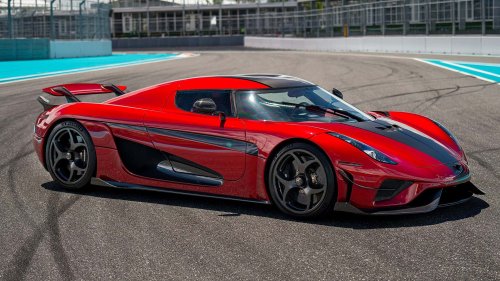 Koenigsegg, Cette Koenigsegg possède possède plus d'un million de dollars d'options