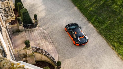 ¿Cómo se restaura un Bugatti Veyron?