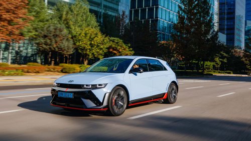 Genesis est prête à présenter un GV60 en version "Magma"