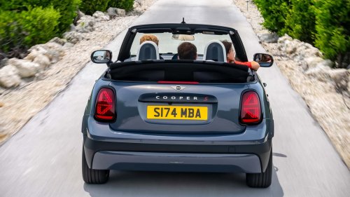 'If You Go Too Digital, You Lose The Connection:' Mini Won't Get Rid Of Buttons