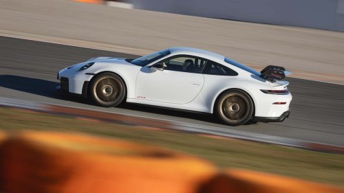 Porsche, Porsche 911, Porsche 911 GT3, Pirelli développe deux pneus spécifiques pour la nouvelle Porsche 911 GT3