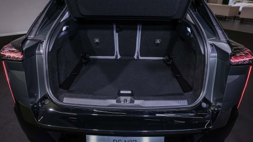 DS, DS N°7, gros plan sur l'intérieur du nouveau SUV tricolore
