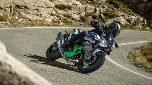 Las motos híbridas Ninja y Z de Kawasaki van a recibir mejoras importantes
