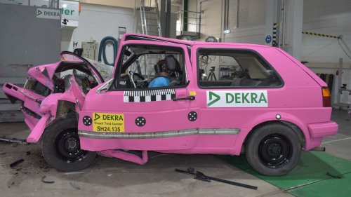 Volkswagen, Volkswagen Golf, Volkswagen Golf Tua Memenuhi Uji Tabrak Modern