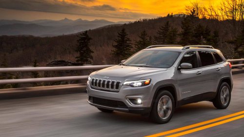 Jeep | 'No Engine Or Transmission Issues?': Illinois Uber Customer Gets Into 2019 Jeep Cherokee. Then He Sees the Odometer