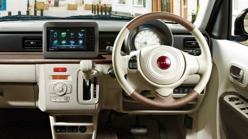 Suzuki, Retro, híbrido, Eco y por 10.000 euros: el urbano de Suzuki que no teme al Twingo