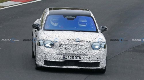 Bentley, Das erste Elektroauto von Bentley zeigt sich als Erlkönig