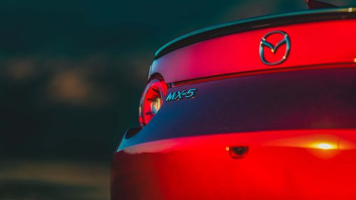 Mazda Promises To Keep The Next Miata Under 2,200 Pounds