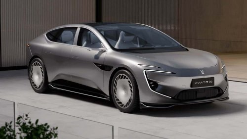 Les entreprises chinoises Changan et Hongqi introduisent de nouvelles voitures électriques en Europe