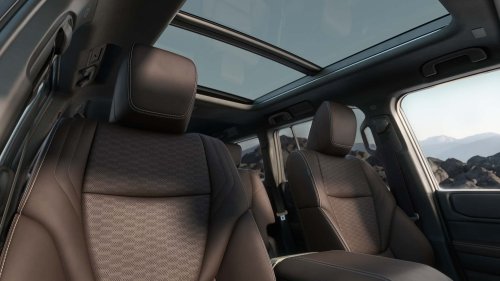 ¿No has comprado todavía el Land Cruiser? Acierto, porque llega la mejor versión 4x4