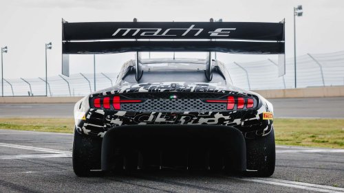 Ford, Ford Mustang Mach-E, Ford Mustang, Ford Menghadapi Pikes Peak dengan Mustang Mach-E