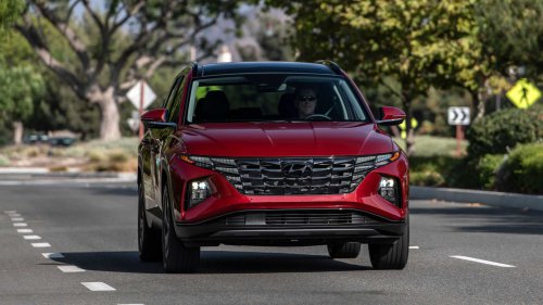 Hyundai | Hyundai Tucson | 'What On God’s Green Earth Does That Do?:' Mechanic Puts a New Hyundai Tucson on a Lift. Then He Notices a Curious Design Change