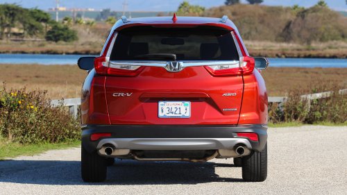 'A Must Know Hack:' Want to Know How Much Juice Your Car Battery Has Left? Just Pop the Hood, He Says