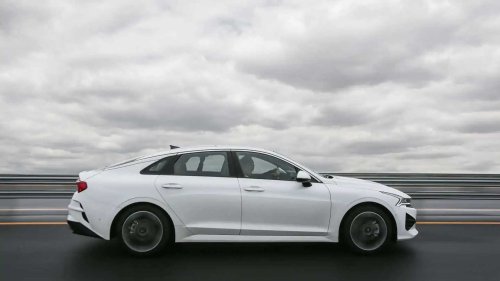 Kia, Kia Optima, 'Ain’t No Way With a USB Port:' Woman’s Kia Optima Goes Missing From Driveway. She Can’t Believe Where She Finds It